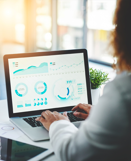 How a major insurer transformed their data strategy Migrating from cloud data warehouse to a unified data lakehouse on Databricks