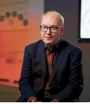 Data Intelligent claims transformation